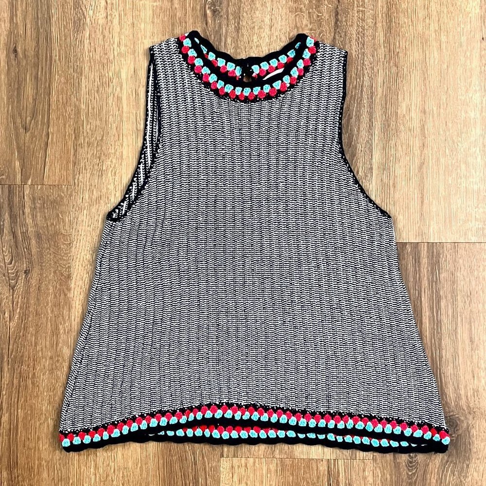 THML Sleeveless Sweater Tank Crochet Neckline Sz XS